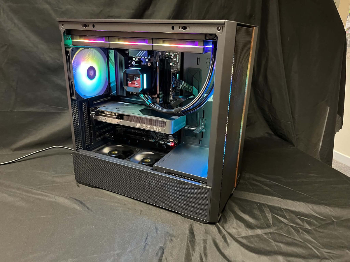 Antec Flux Rear Gaming PC