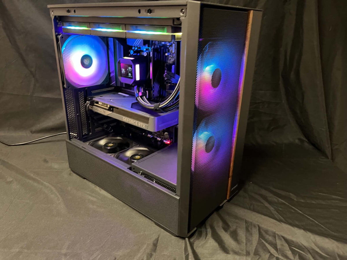 Antec Flux Rear Gaming PC